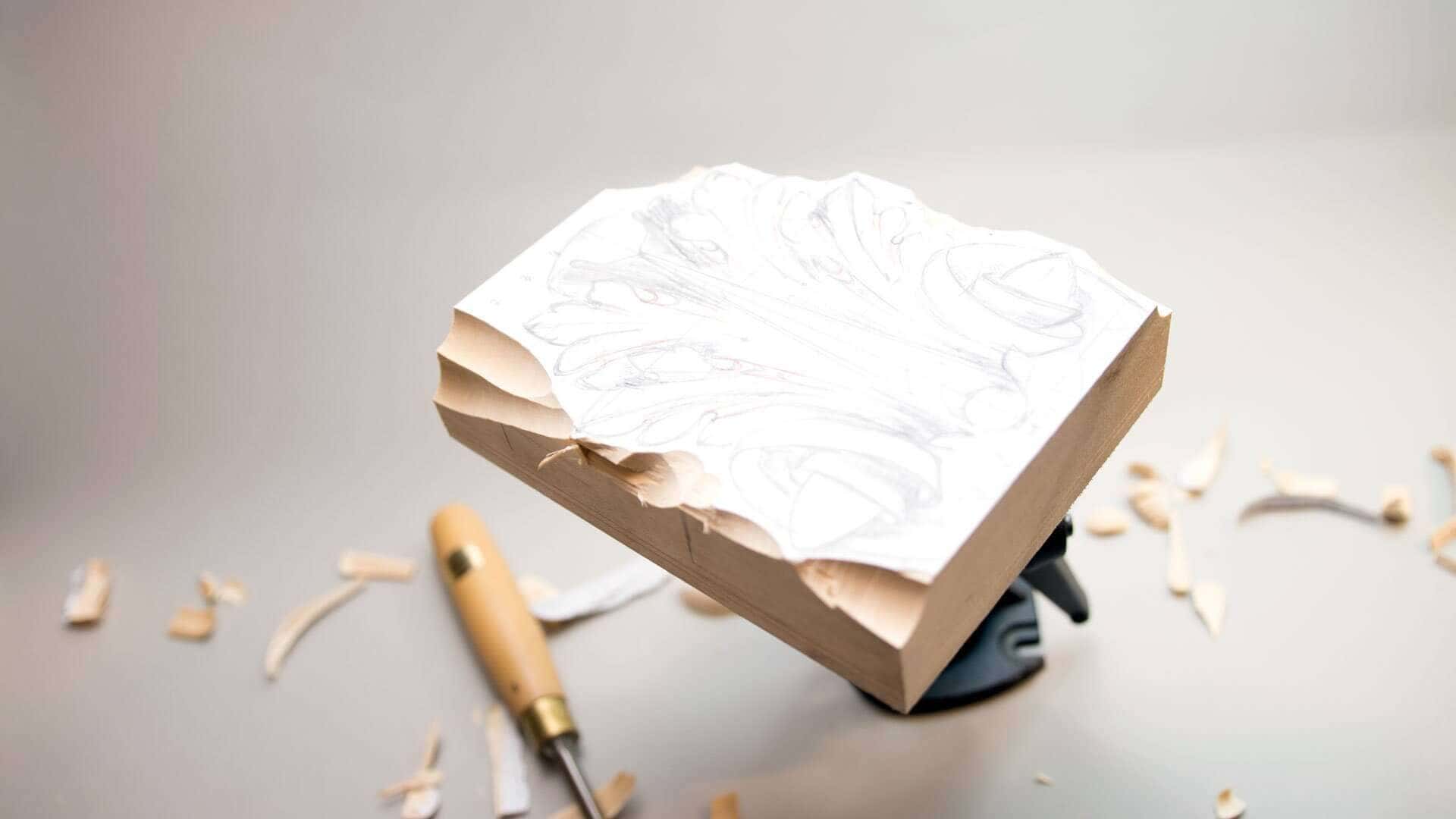 How do you know if wood is good for carving?