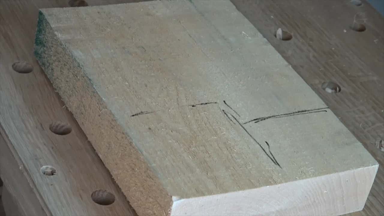 Is thicker wood better for Carving?