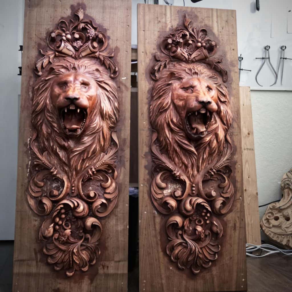 Learning to carve a lion head with Alexander Grabovetskiy
