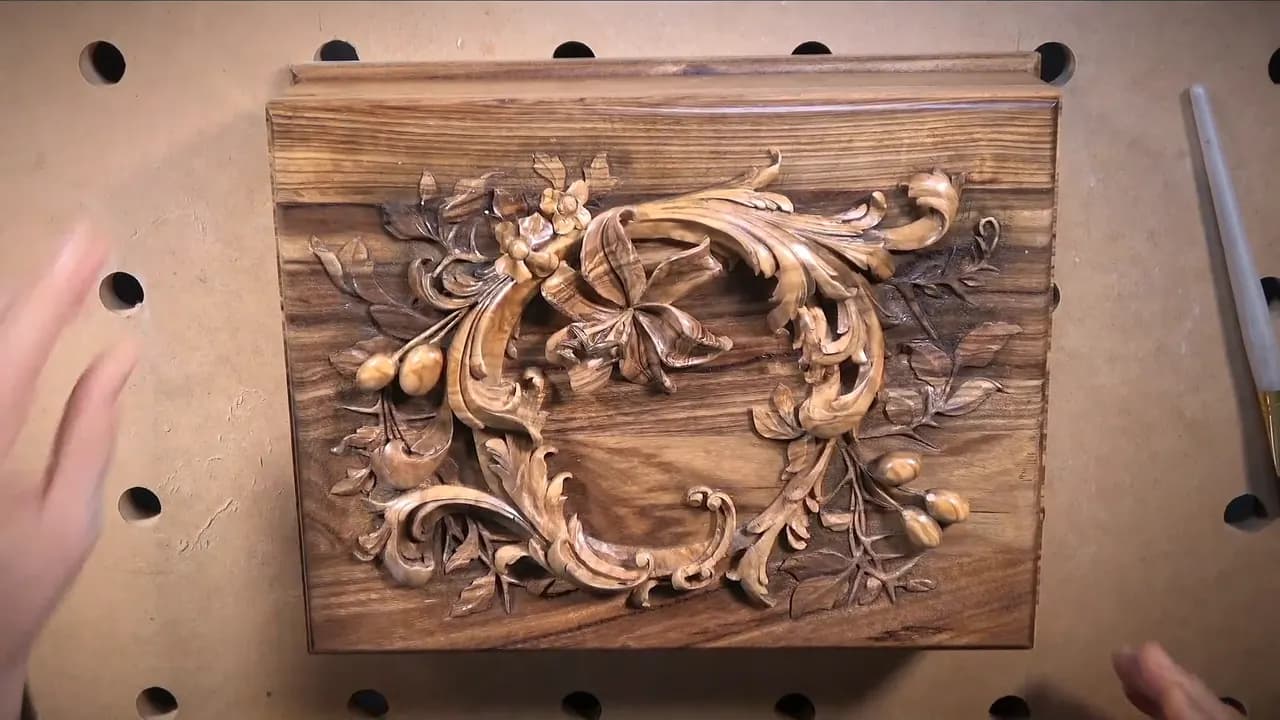 What are the best types of wood in Australia for beginners to practice carving?