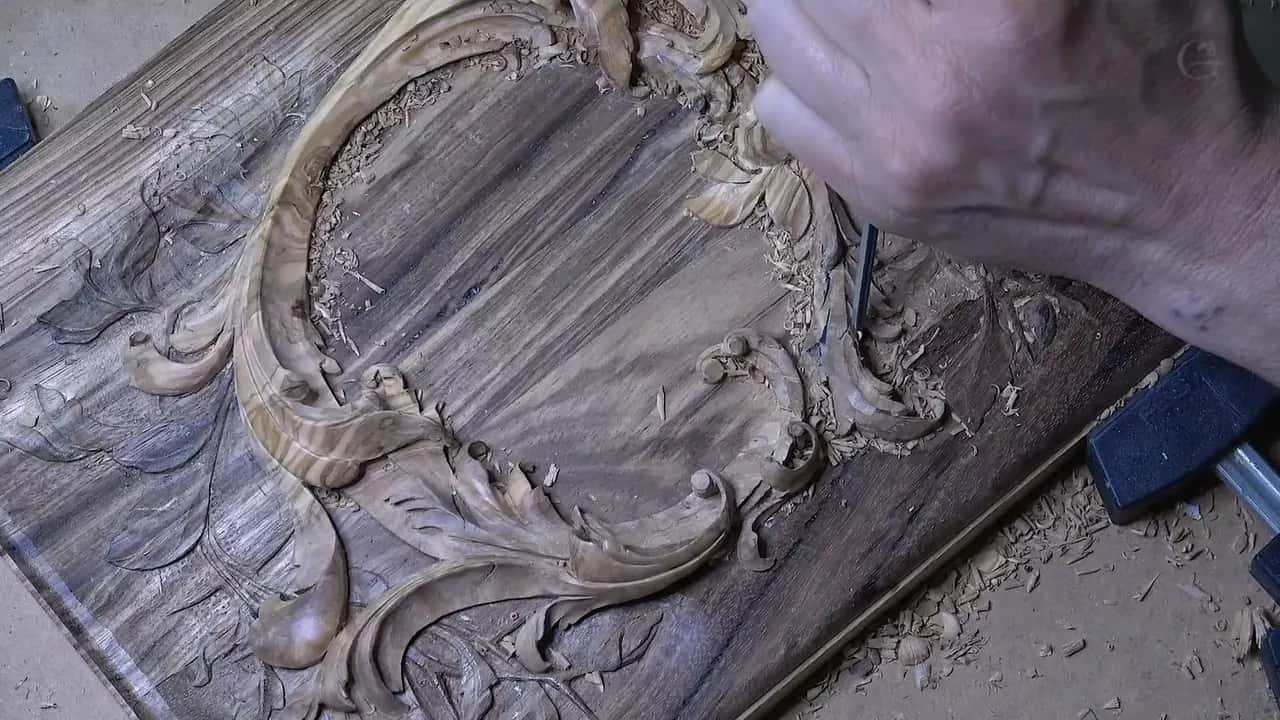 How long does wood take to dry for carving?