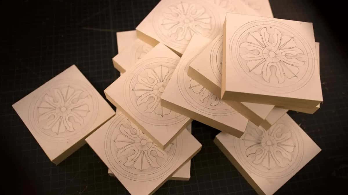 Squared blanks, one pattern on every face